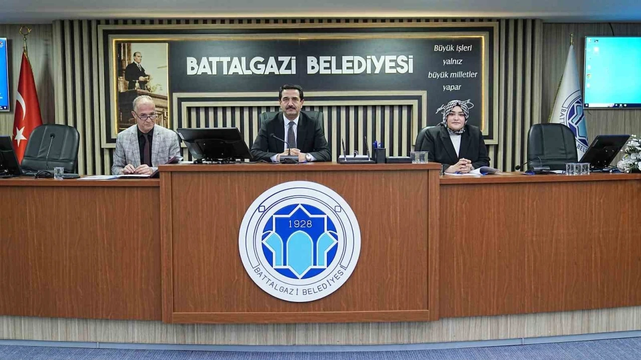 Başkan Taşkın: &quot;Peygamberimize dil uzatanları şiddetle kınıyoruz&quot;
