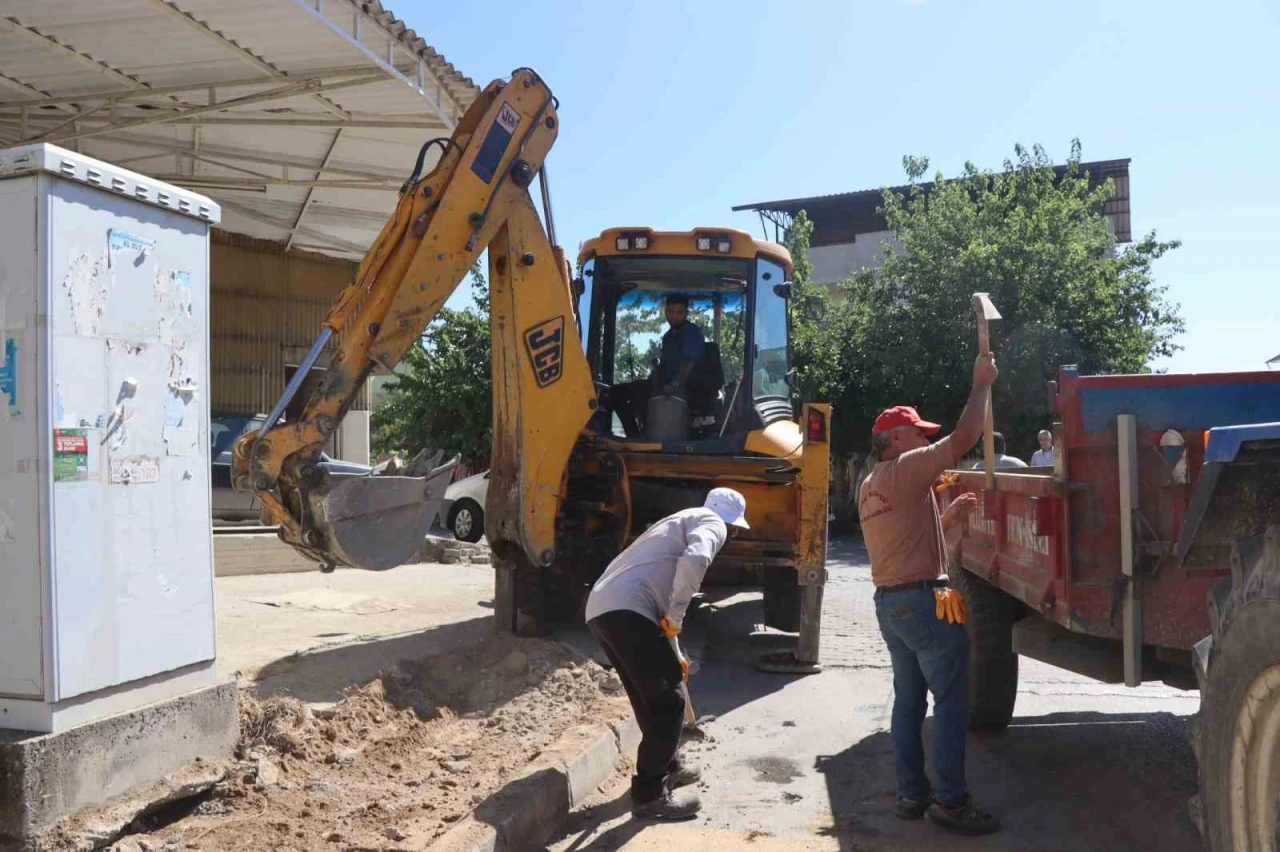 Başkan Tetik: &quot;Şehrimizin yol sorununu rahatlatacağız&quot;
