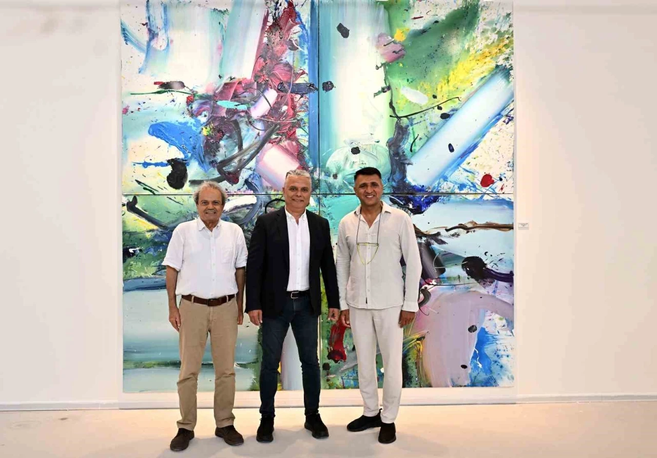 Başkan Ümit Uysal: &quot;Sanattan vazgeçmiyoruz&quot;
