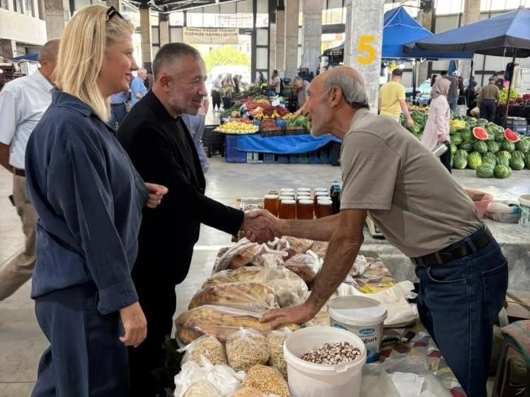 Başkan Yıldırım, G&ouml;lpazarı&rsquo;nda vatandaşlar ile buluştu
