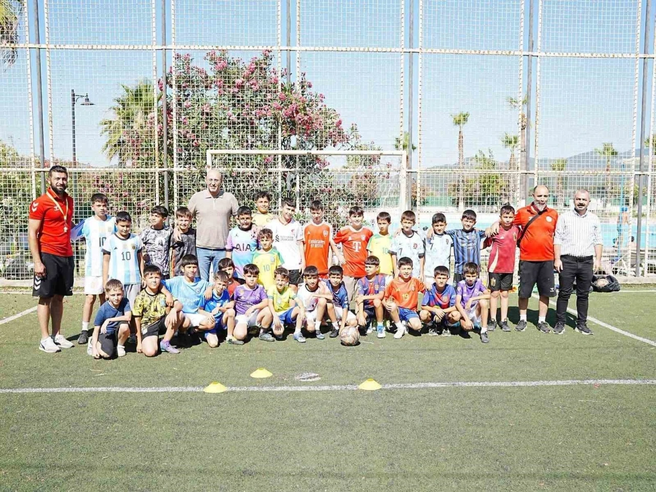 Başkan Zencirci, yaz spor kurslarını ziyaret etti
