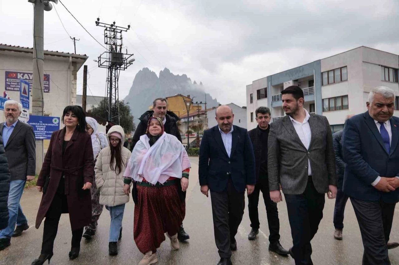 Başkan Zeynep G&uuml;neş&rsquo;i İl Başkanı Albayrak ziyaret etti
