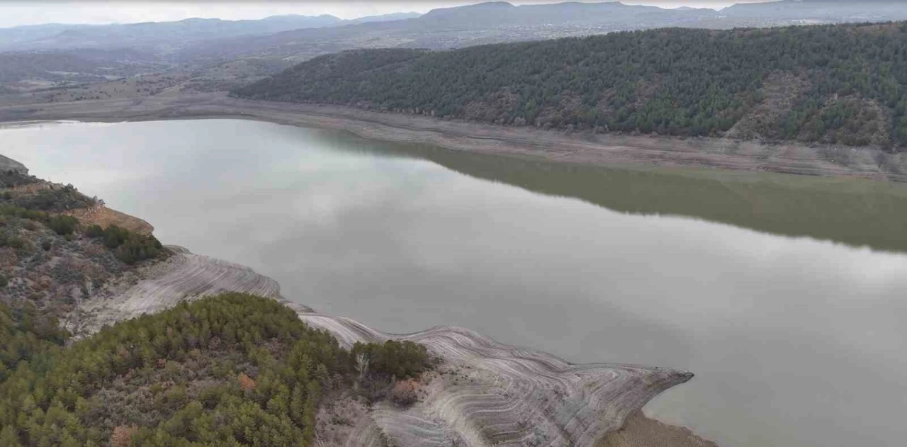 Başkent&rsquo;te eriyen karlar ve yağmur suları, barajları doldurmaya başladı
