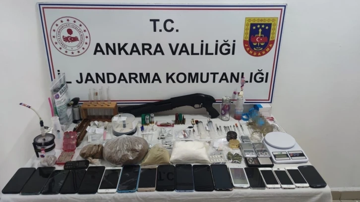 Başkent&rsquo;te uyuşturucu operasyonu: 28 g&ouml;zaltı
