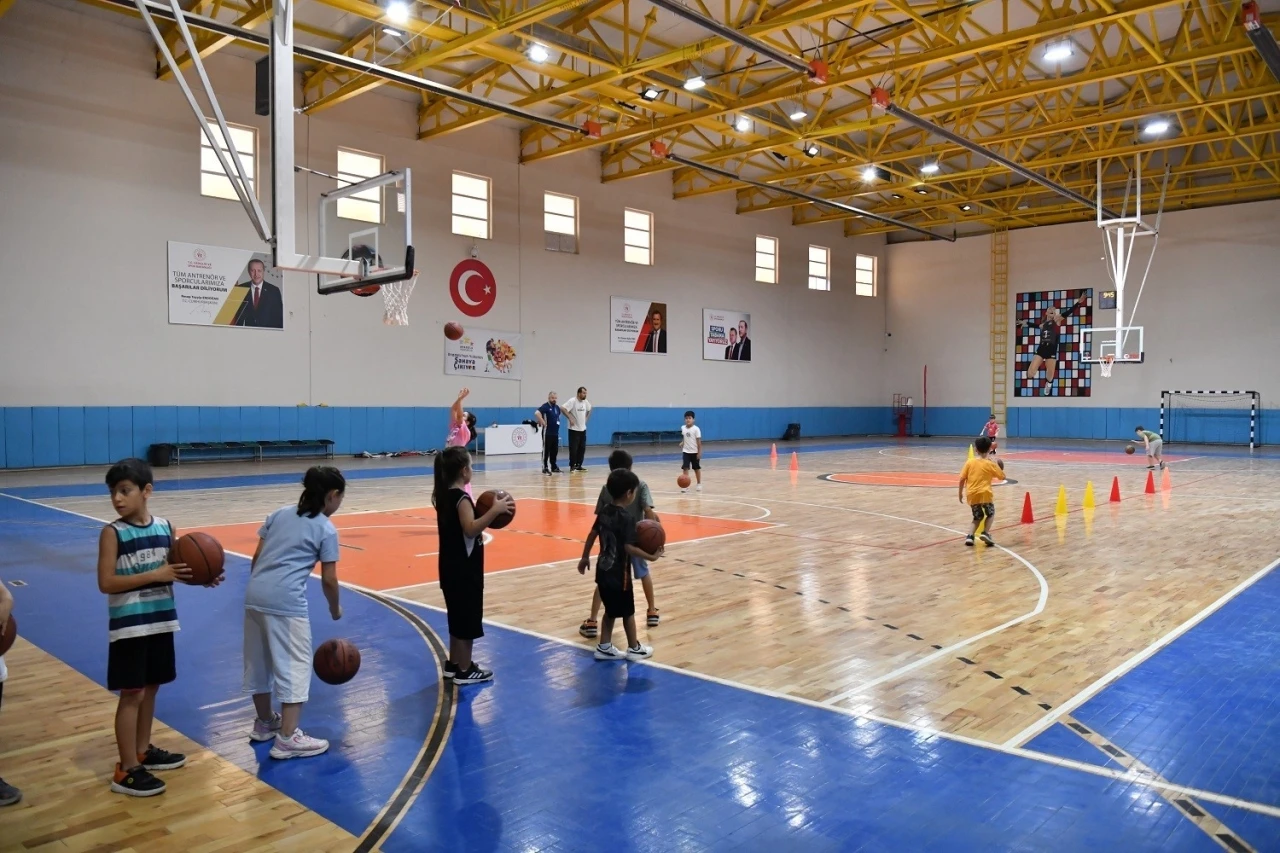 Basketbol kursuna yoğun ilgi
