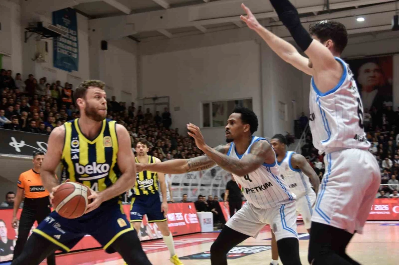 Basketbol S&uuml;per Ligi: Aliağa Petkimspor: 70 - Fenerbah&ccedil;e Beko: 78
