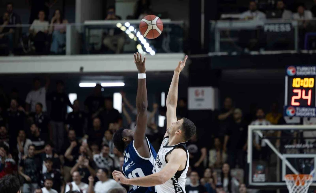 Basketbol S&uuml;per Ligi&rsquo;nde son finalist belli oluyor
