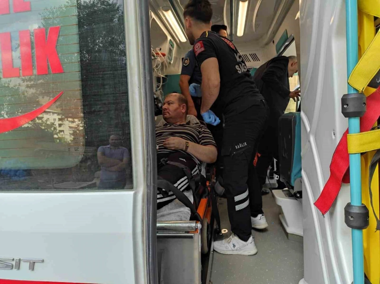 Batman’da ailesini rehin alan şahıs 6 saat sonra ikna edilerek teslim oldu
