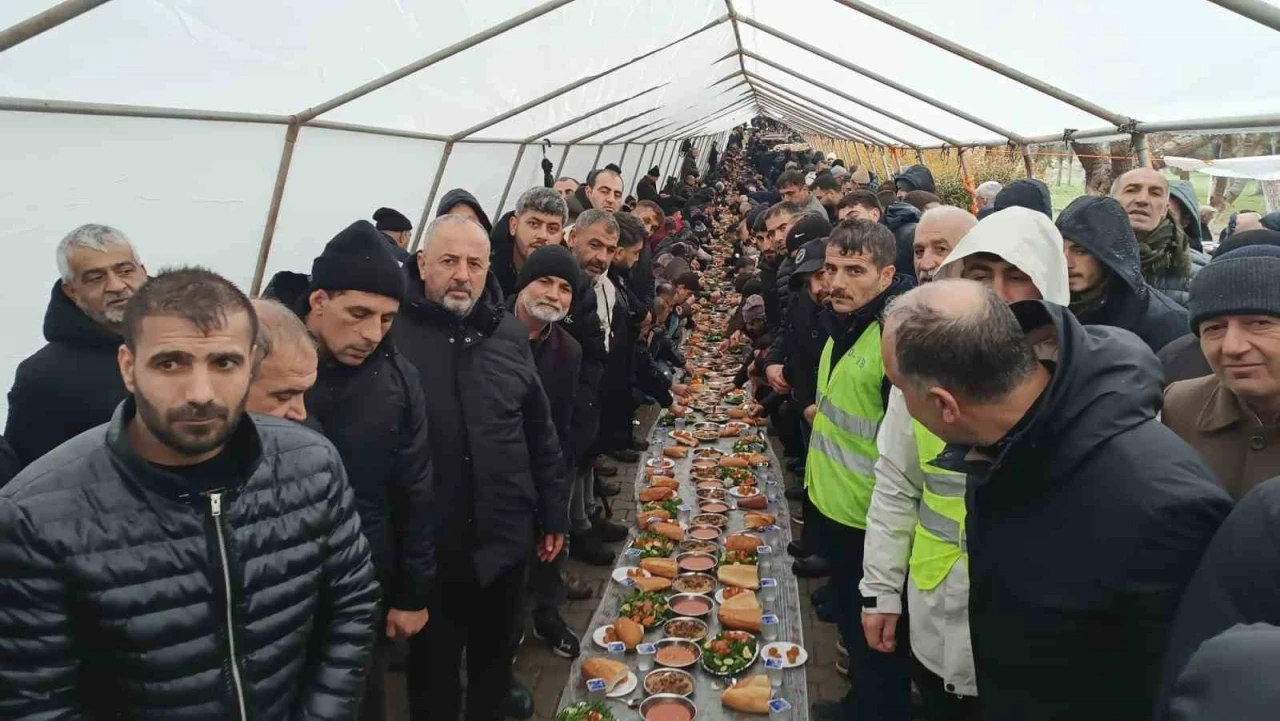 Batman&rsquo;da şeyh S&uuml;leyman Bağdu, vefatının 20. yılında binlerce kişi tarafından anıldı
