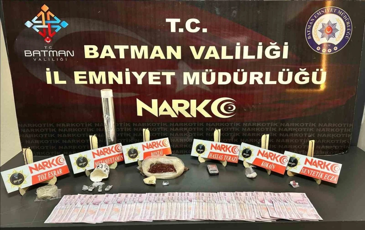 Batman&rsquo;da uyuşturucu operasyonu: 5 zehir taciri tutuklandı
