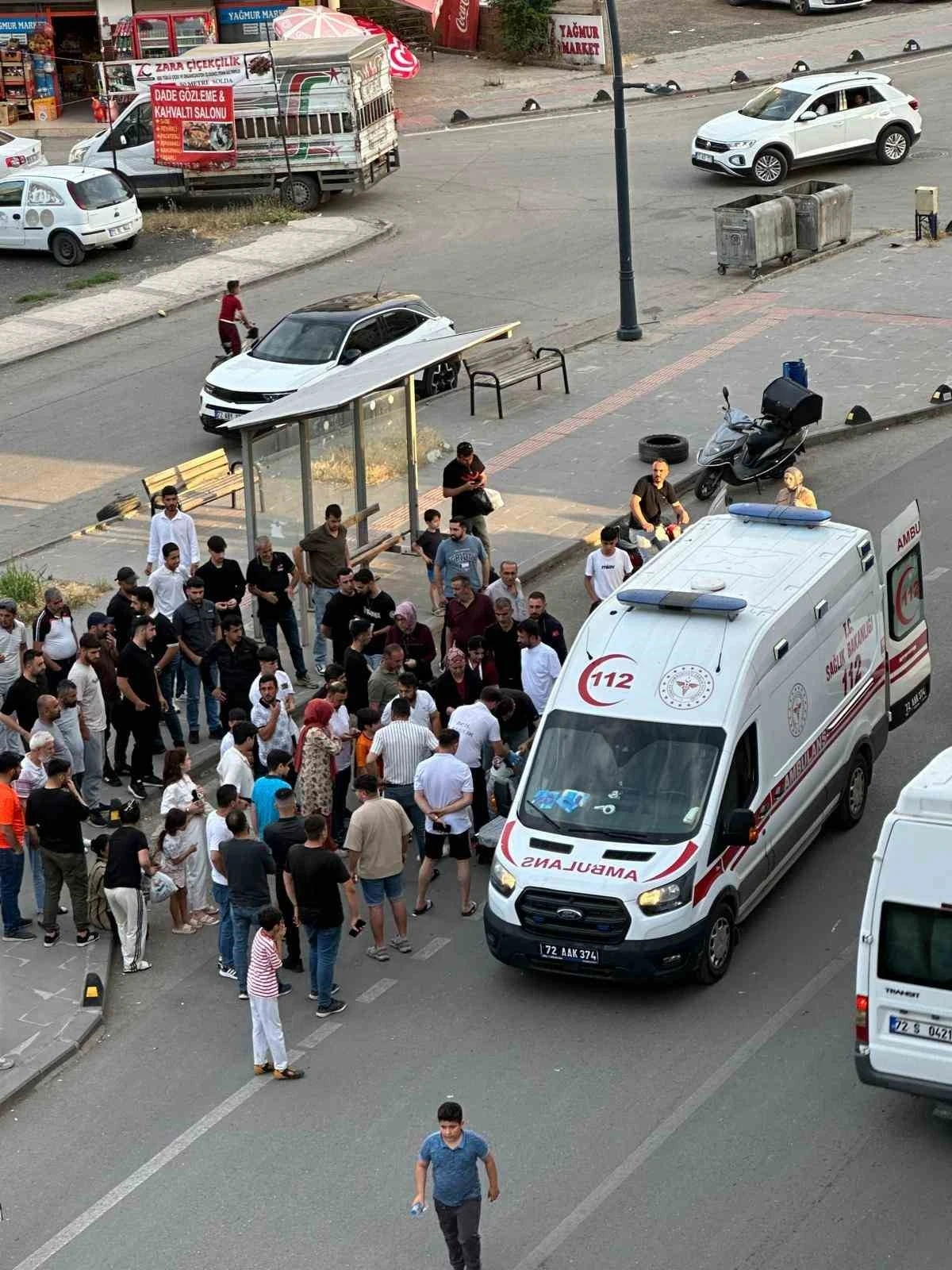 Batman’da yolun karşısına geçmeye çalışan kadına otomobil çarptı
