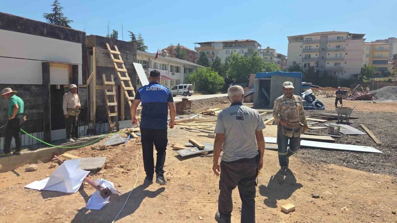 Battalgazi zabıtası YKS i&ccedil;in sahadaydı
