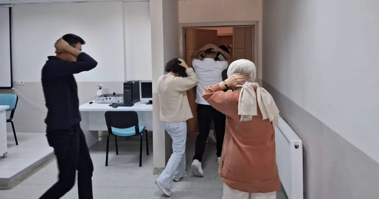 Bayburt RAM personeline ’Afet ve Yangın Farkındalık Eğitimi’ verildi
