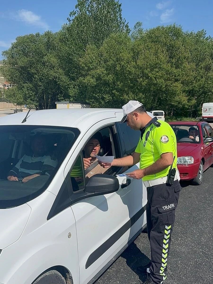Bayburt’ta bayram tedbirleri kapsamında 226 polis görevlendirildi
