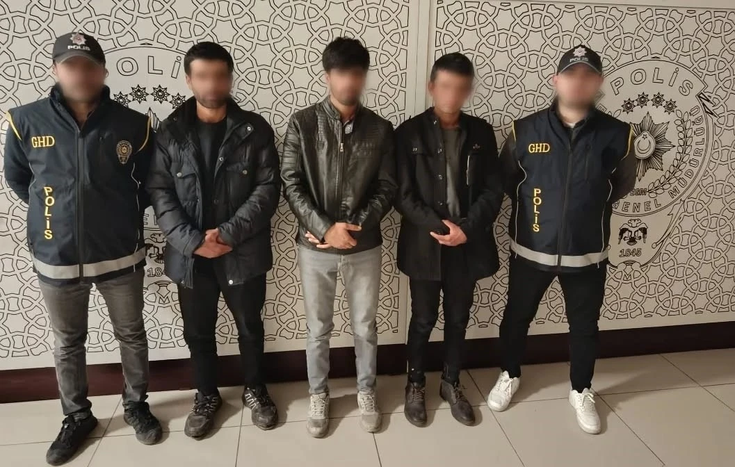 Bayburt’ta göçmen kaçakçılığı operasyonu: 2 şüpheli yakalandı
