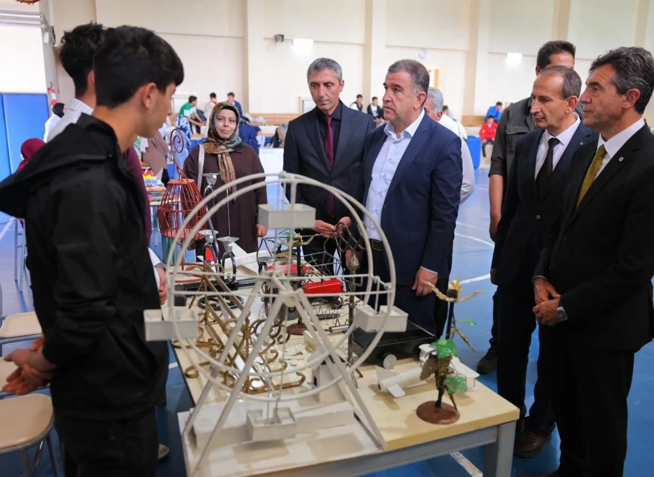 Bayburt&rsquo;ta Mesleki ve Teknik Eğitim Fuarı d&uuml;zenlendi
