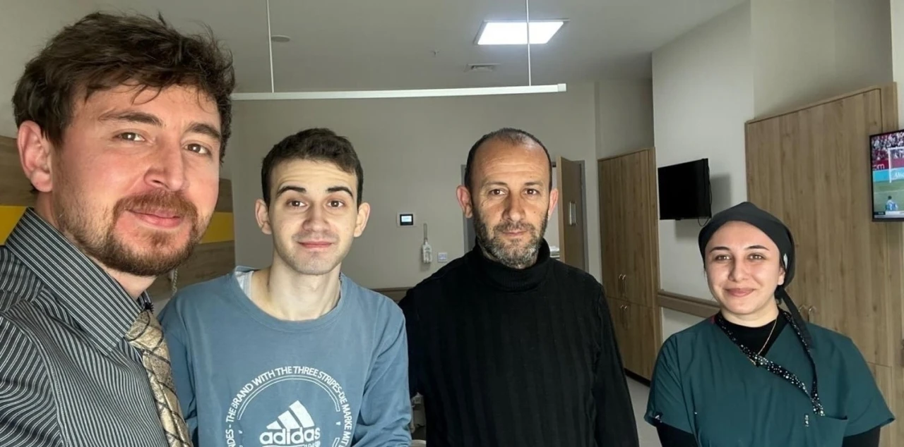 Bayburt’ta nefes darlığı şikayetiyle hastaneye giden hasta cerrahi müdahaleyle sağlığına kavuştu
