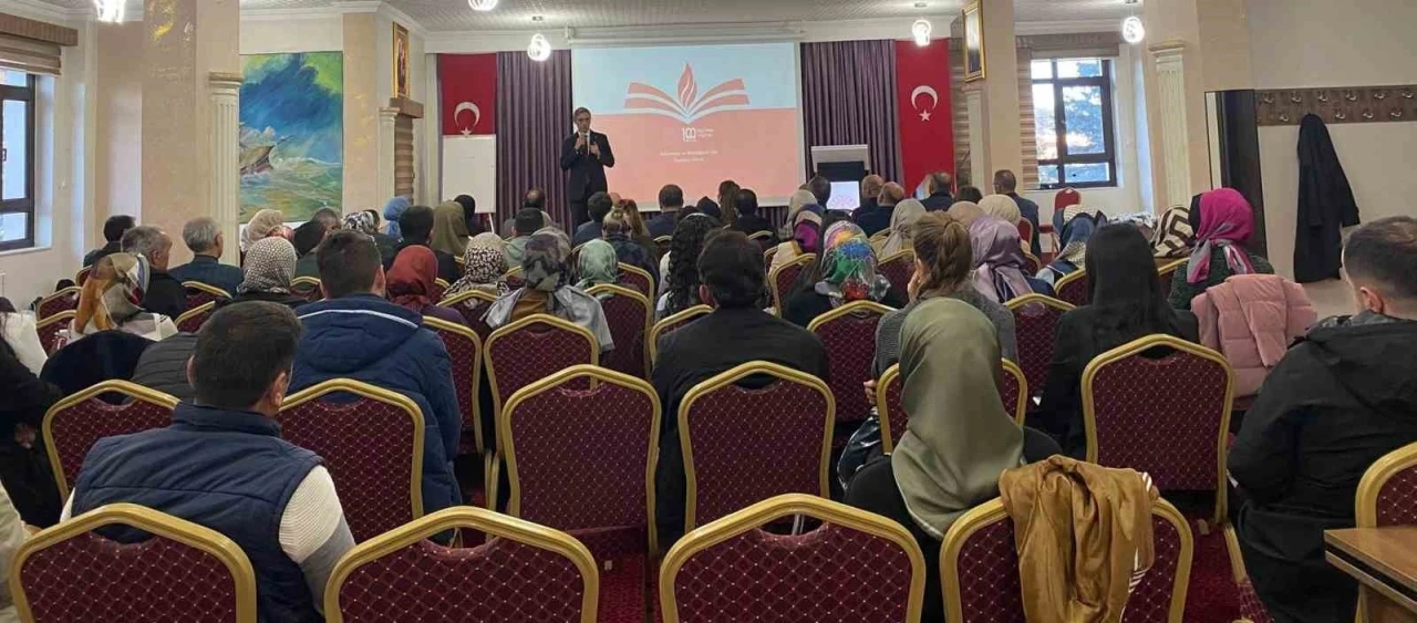 Bayburt’ta Öğretmenlik Uygulamaları Bilgilendirme Toplantısı yapıldı