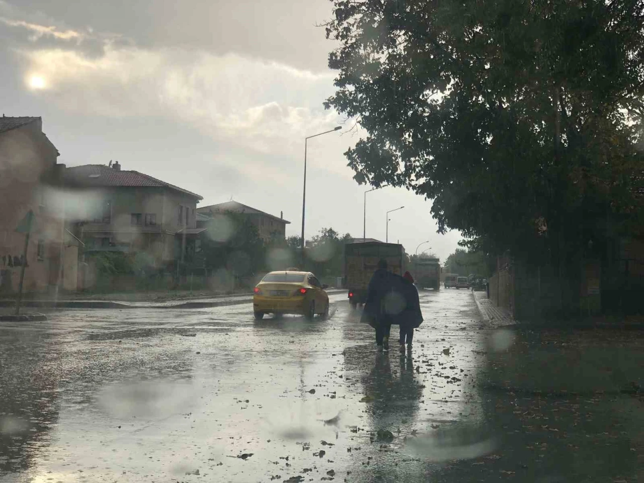 Bayburt’ta sağanak yağış, yüksek kesimlerde kar bekleniyor
