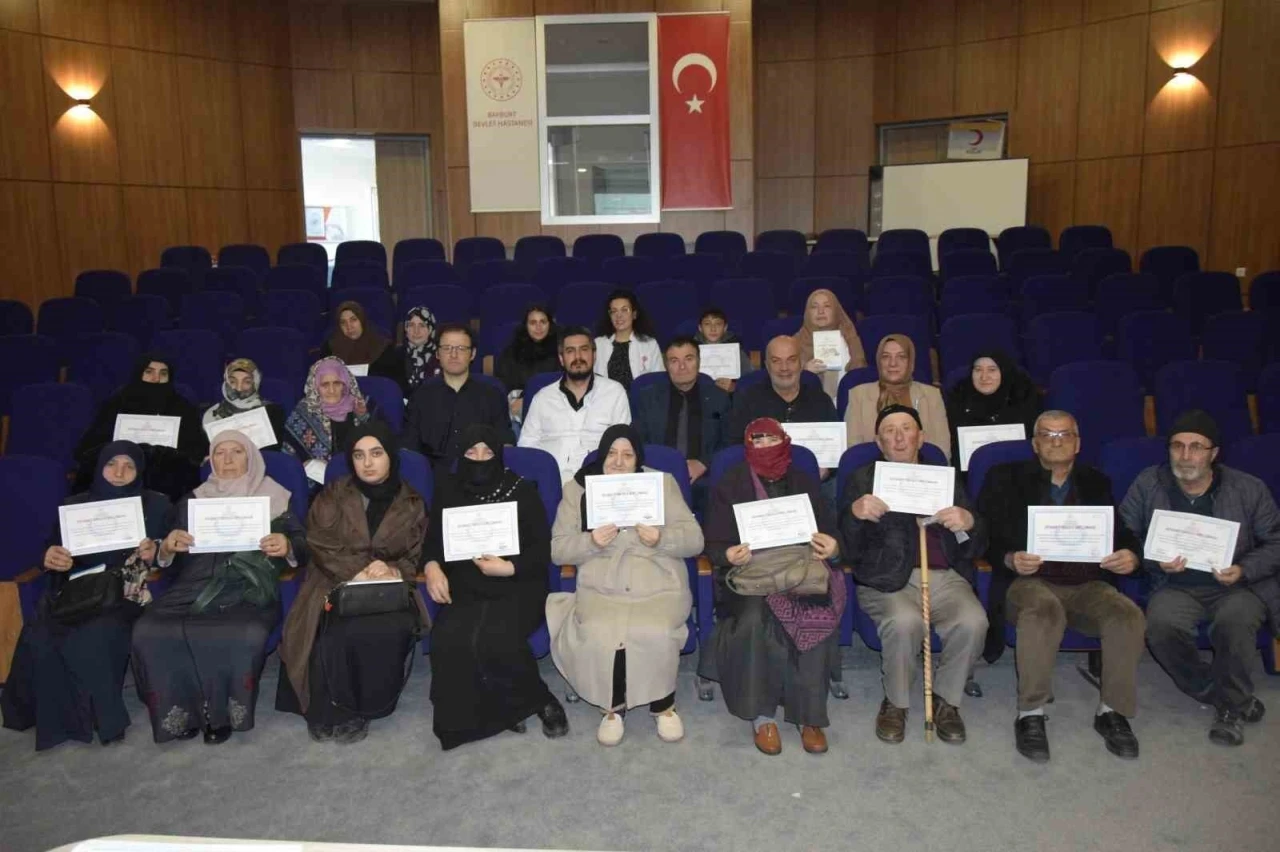 Bayburt&rsquo;ta yılın son &lsquo;Diyabet Okulu Eğitimi&rsquo; tamamlandı
