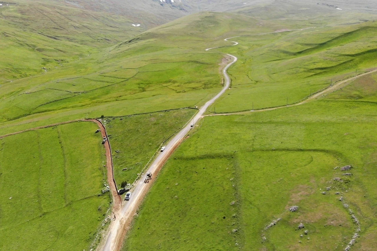 Bayburt’un Günbuldu köyünde isale hattı yenileniyor
