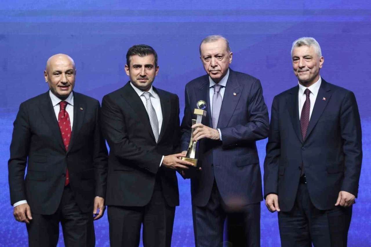 Baykar ihracatın zirvesine demir attı
