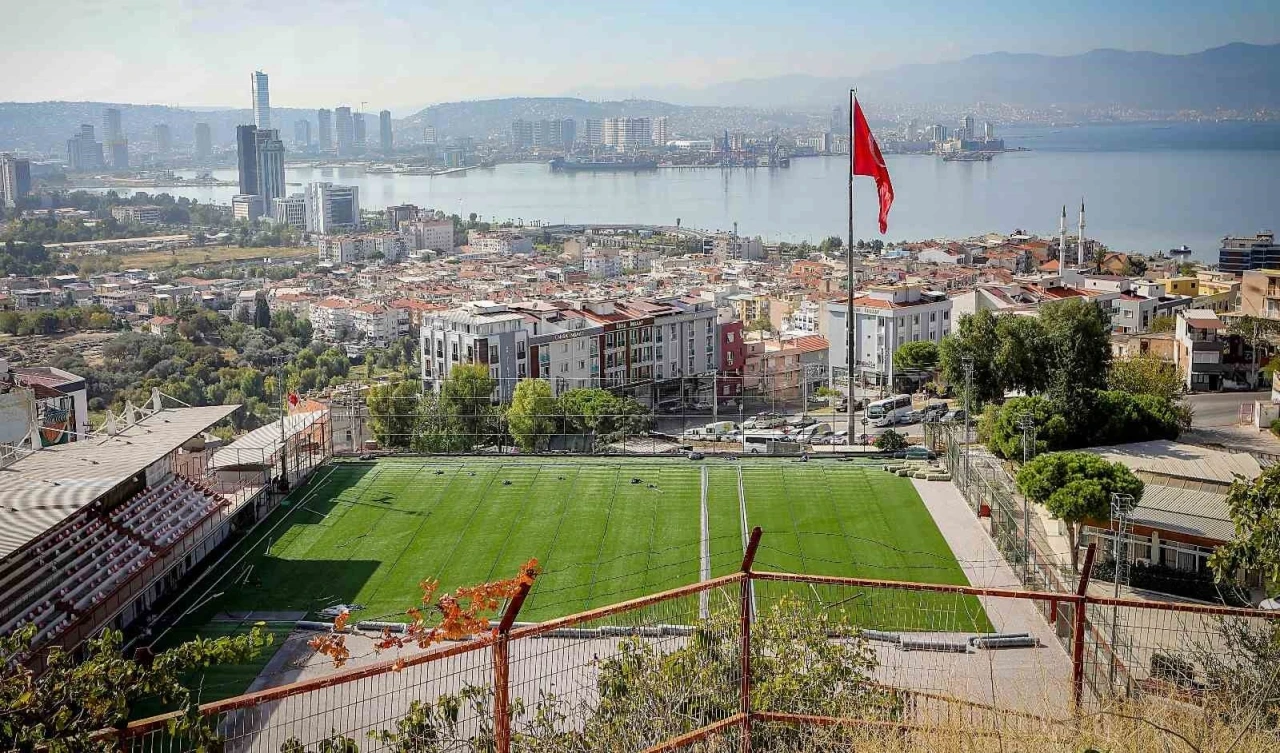 Bayraklı’da Şehit Ümit Boz Spor Tesisi yenileniyor