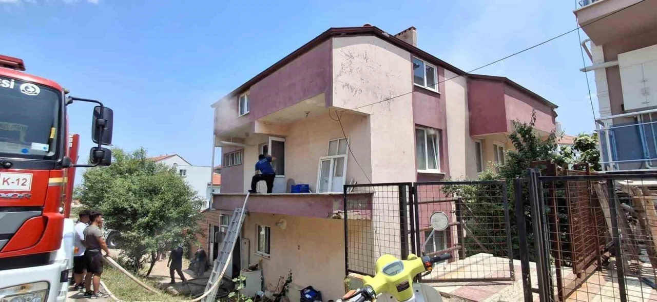 Bayram günü evleri yandı
