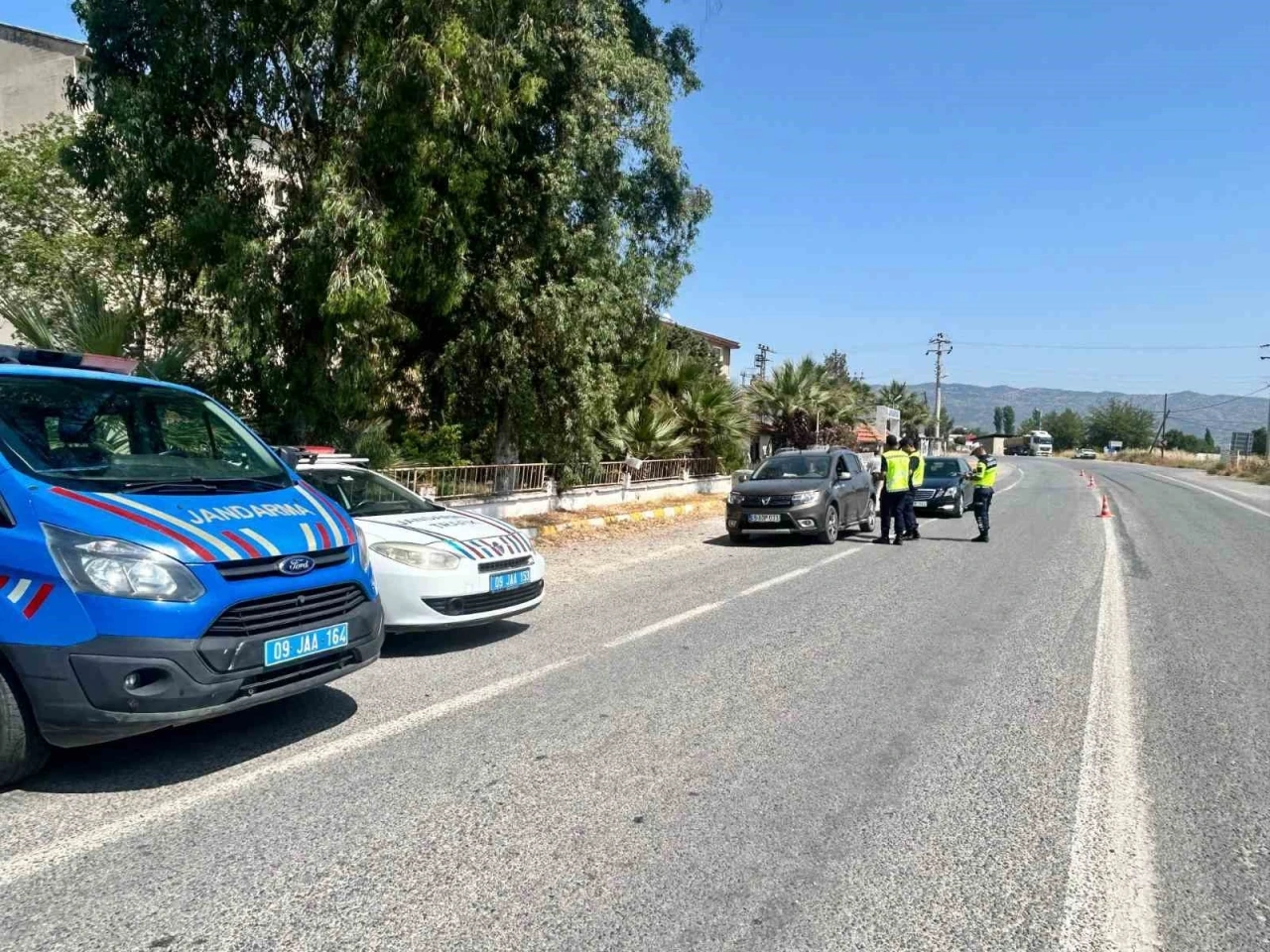 Bayram tatili dönüşü başladı, jandarma denetimleri sıklaştırdı
