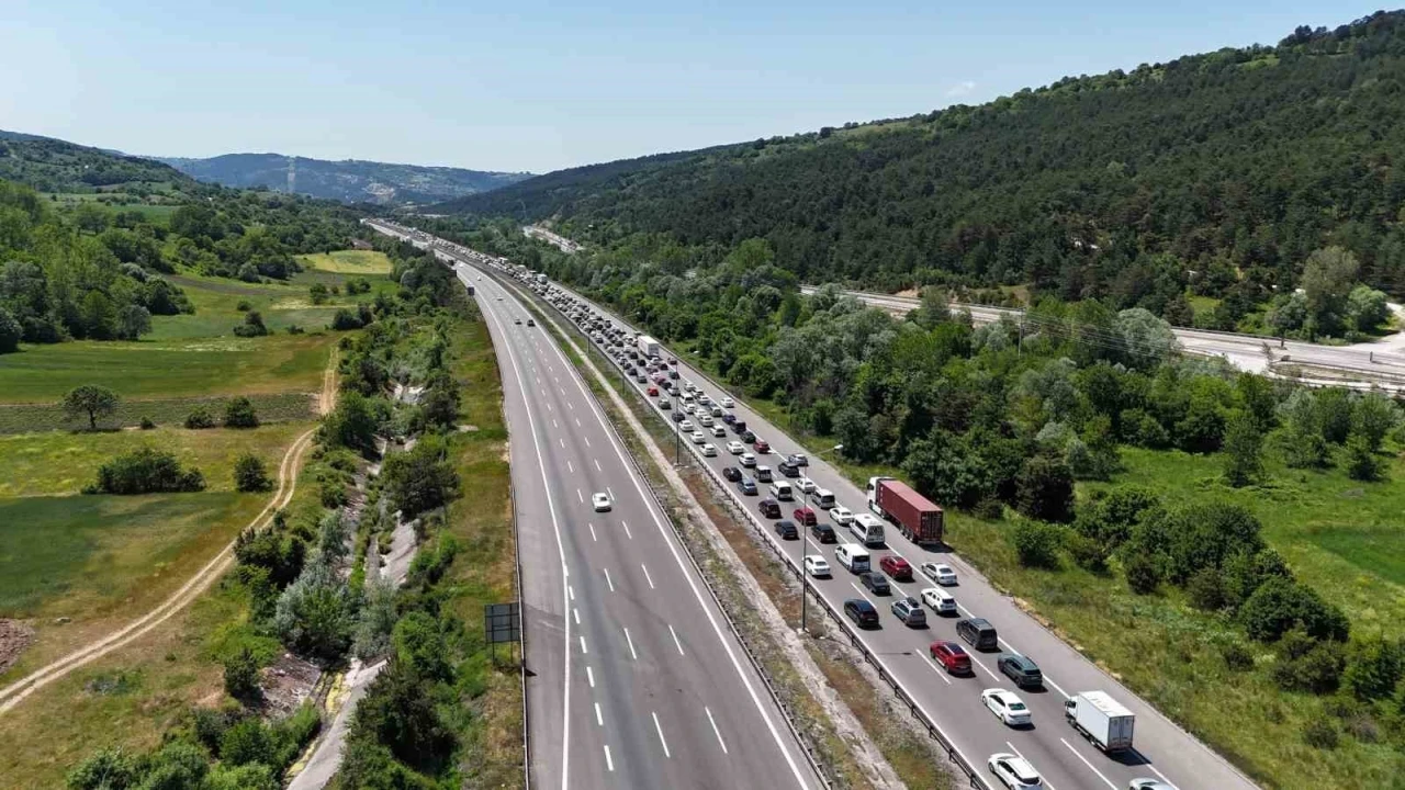 Bayram trafiği durma noktasına geldi
