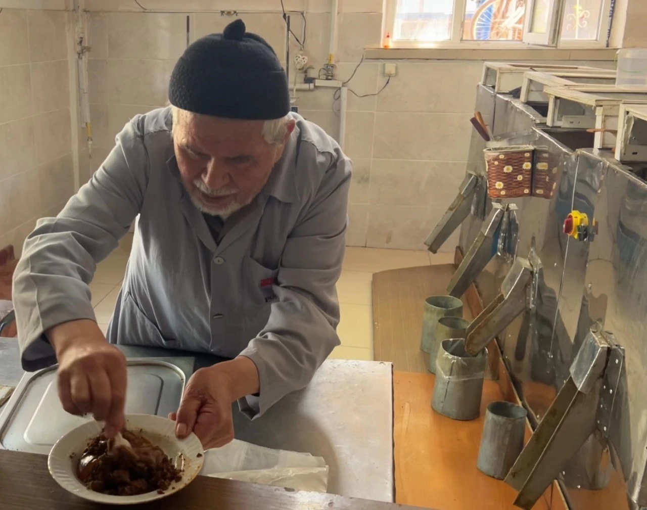 Bayram Usta’dan asırlık lezzet mesaisi

