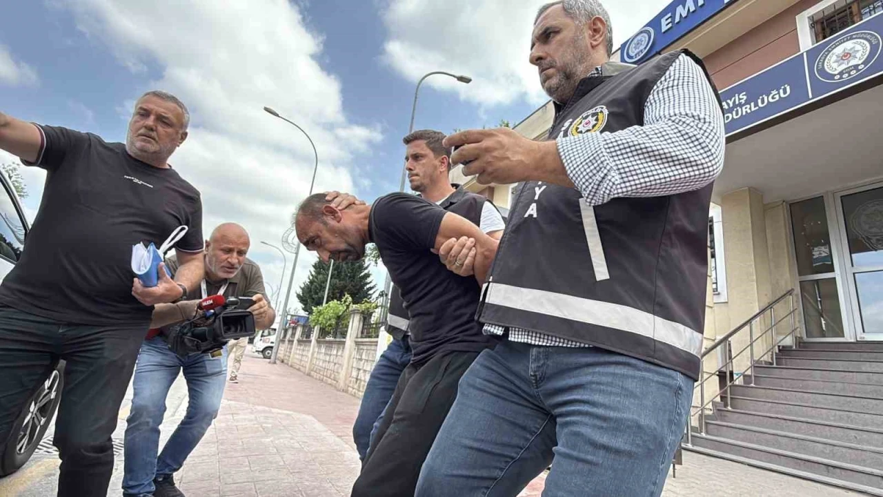 Bayramda eski eşini öldüren zanlı, adliyeye sevk edildi
