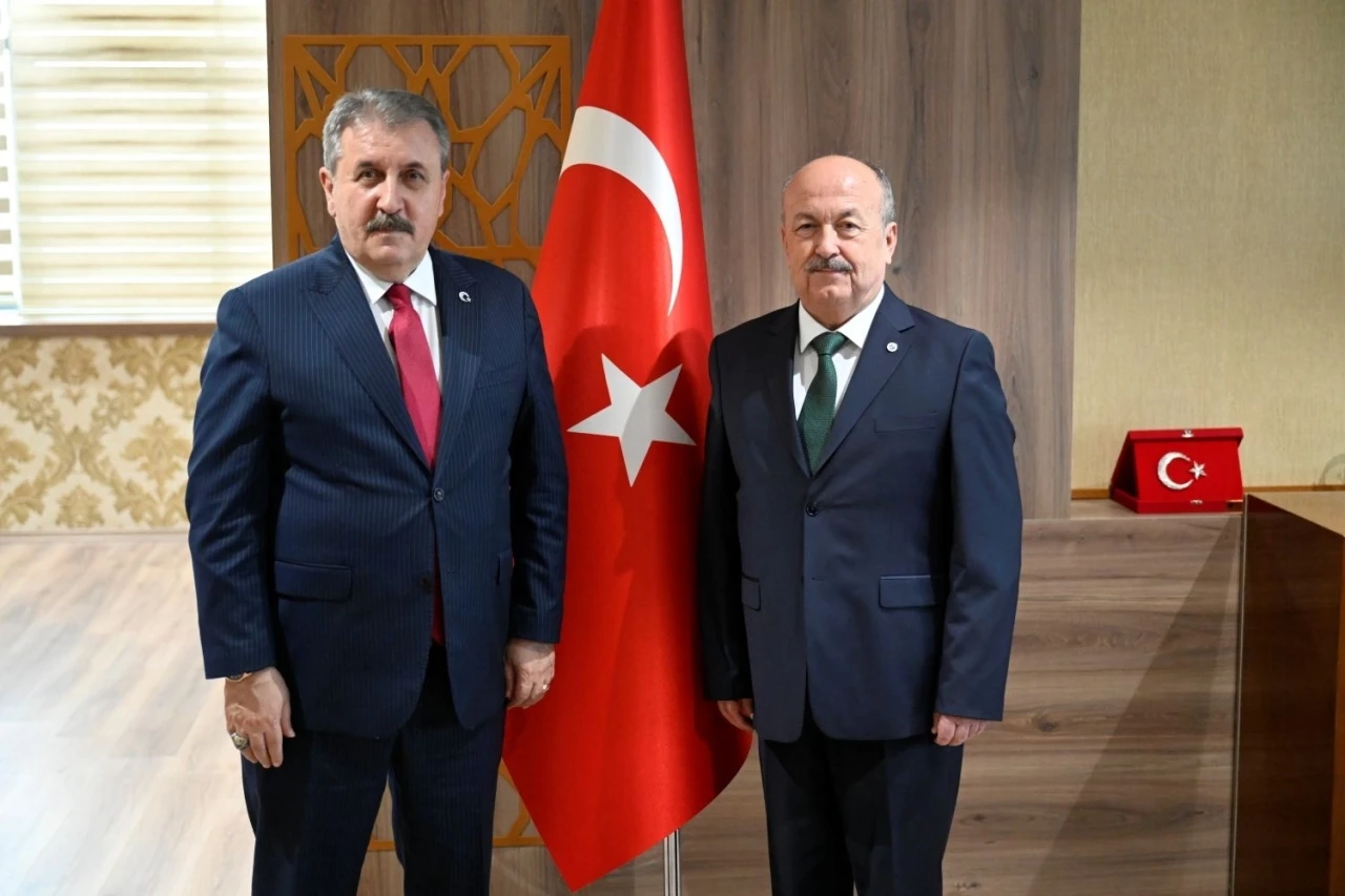 BBP Genel Başkanı Destici&rsquo;den U&Uuml; Rekt&ouml;r&uuml; Demir&rsquo;e hayırlı olsun ziyareti
