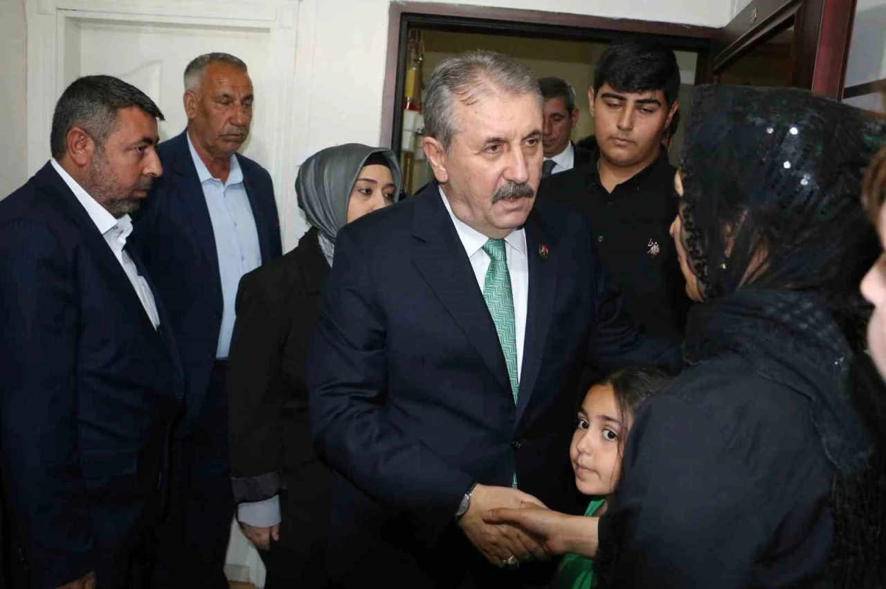 BBP Genel Başkanı Destici, Diyarbakır’da taziye ziyaretine katıldı
