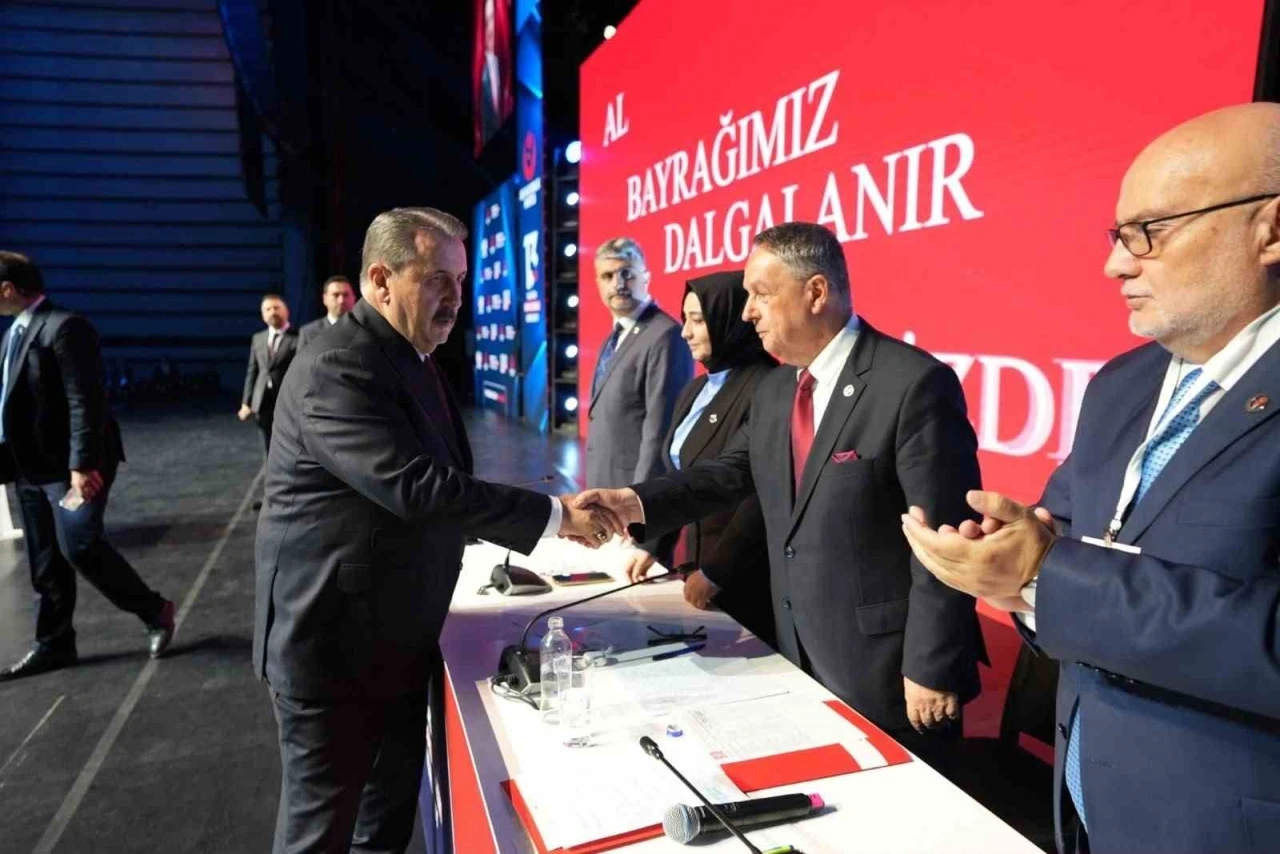 BBP&rsquo;nin kurultayında Bursa&rsquo;dan 5 isim MKYK&rsquo;ya se&ccedil;ildi
