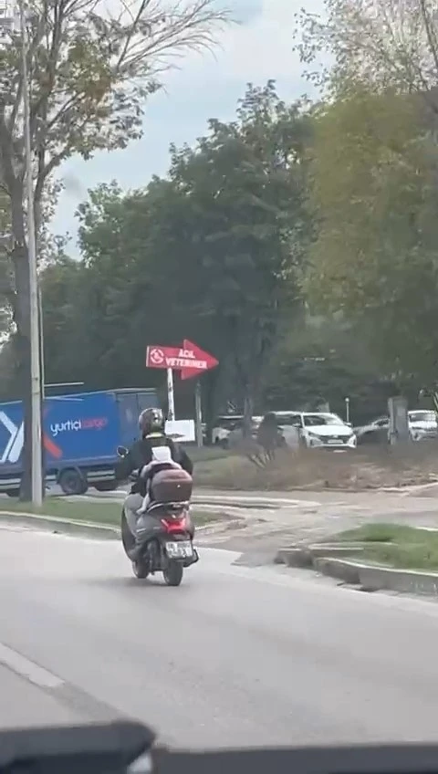 Bebeğinin hayatını hi&ccedil;e saydı...Kilometrelerce ilerledi
