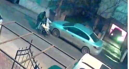 Bebek arabasıyla hırsızlık yapan ş&uuml;pheli tutuklandı
