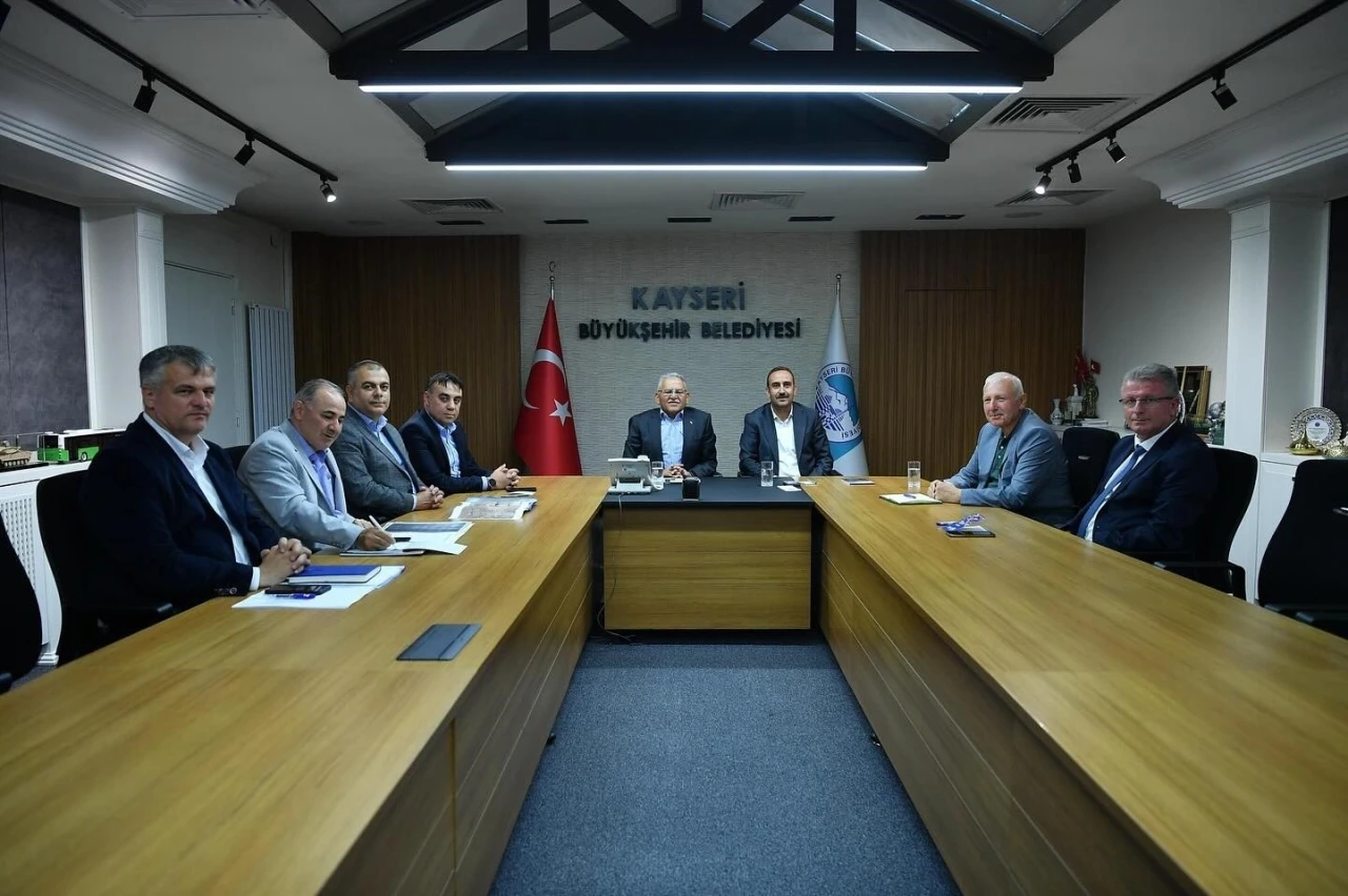 Belediye başkanları yatırımları değerlendirdi
