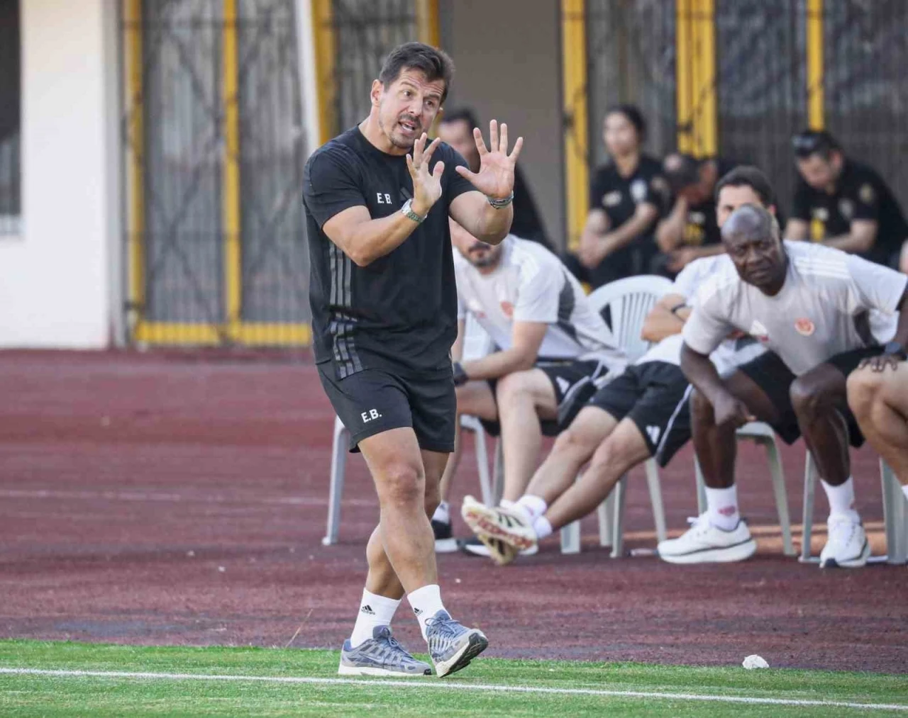 Belözoğlu: &quot;Antalyaspor belki de tarihinin en zor dönemini yaşıyor&quot;
