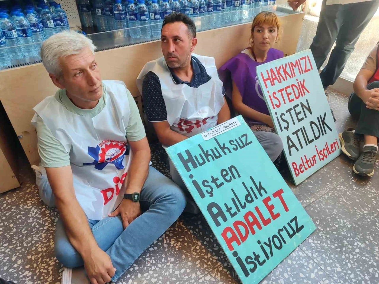 Beltur’dan atılan 3 işçi eylem yaptı
