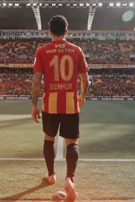 Benhur Keser, 11 yıl sonra yuvaya d&ouml;nd&uuml;
