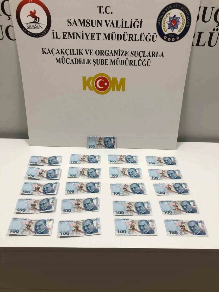 Benzin istasyonu ve yemek kuryesine sahte para veren 2 kişi yakalandı
