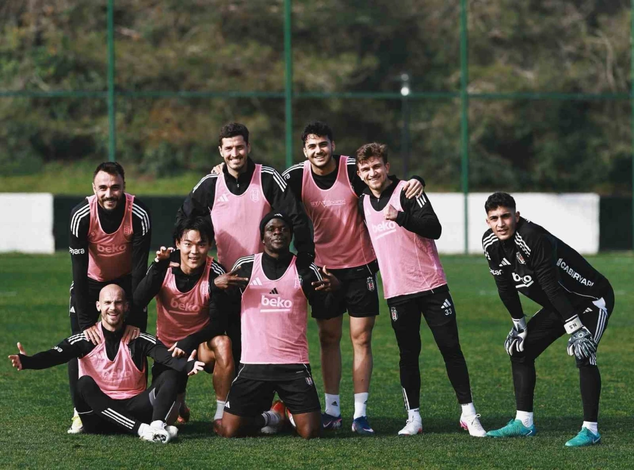 Beşiktaş, Alanyaspor ma&ccedil;ı hazırlıklarına başladı
