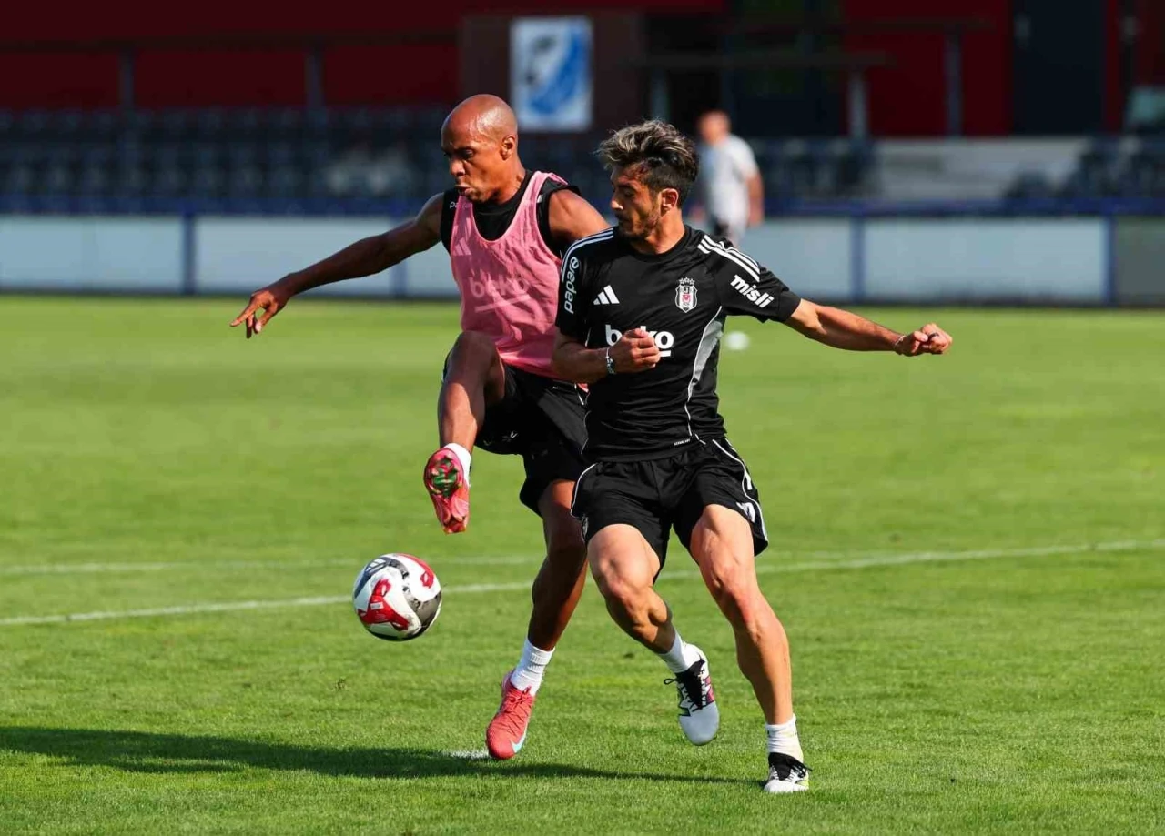 Beşiktaş günü çift antrenmanla tamamladı
