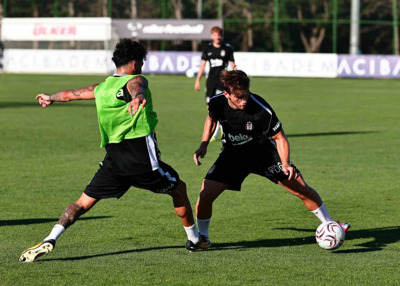 Beşiktaş, g&uuml;n&uuml; &ccedil;ift antrenmanla tamamladı
