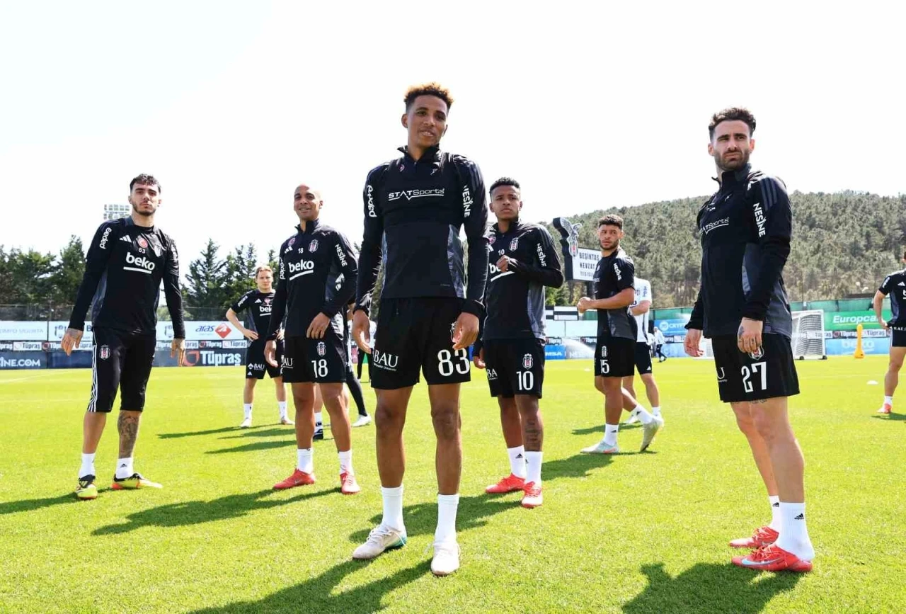 Beşiktaş kondisyon ve taktik çalıştı
