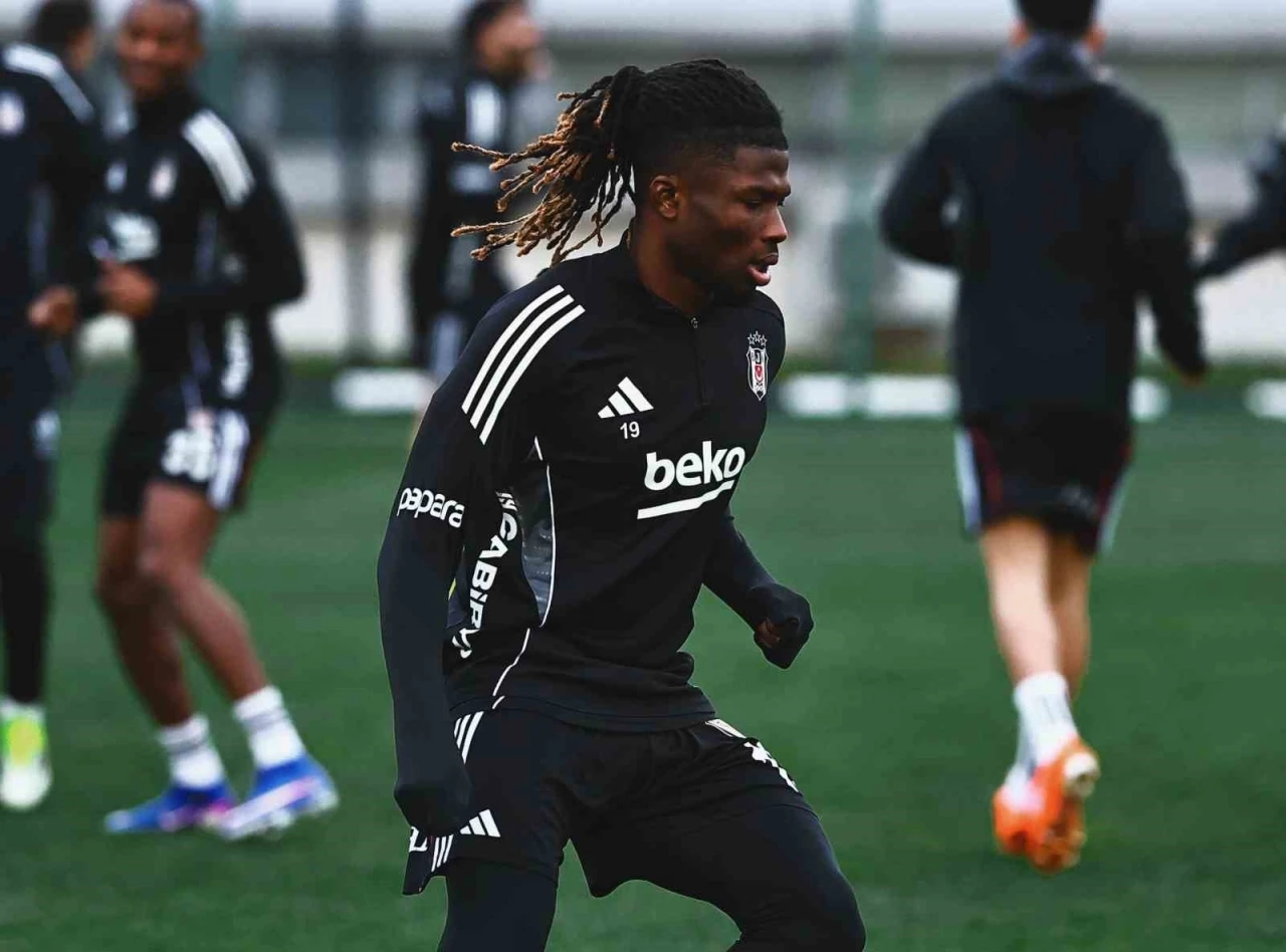 Beşiktaş, Konyaspor ma&ccedil;ı hazırlıklarını tamamladı
