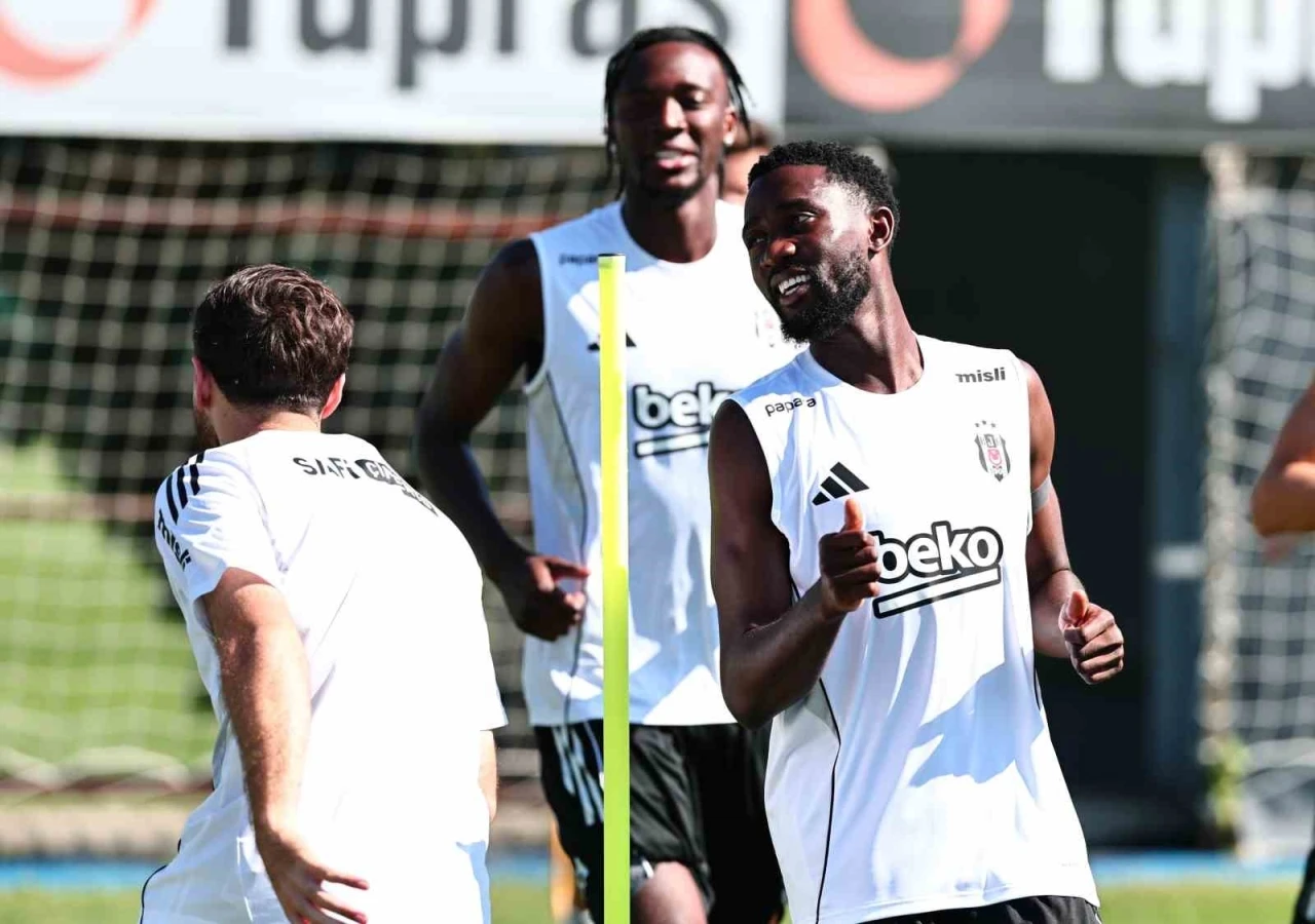Beşiktaş, St. Patrick’s maçının hazırlıklarına devam etti
