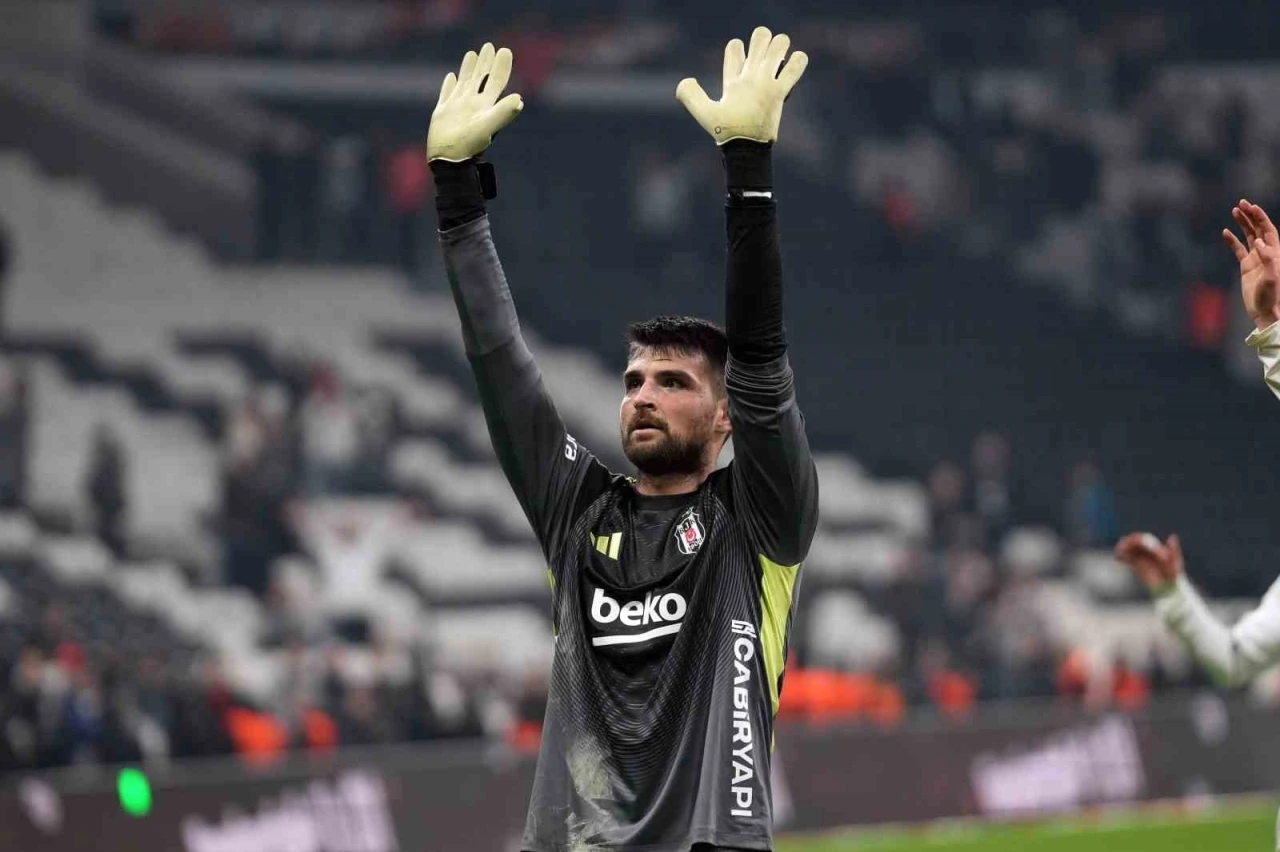 Beşiktaş&rsquo;ta Ersin Destanoğlu ile yollar ayrıldı
