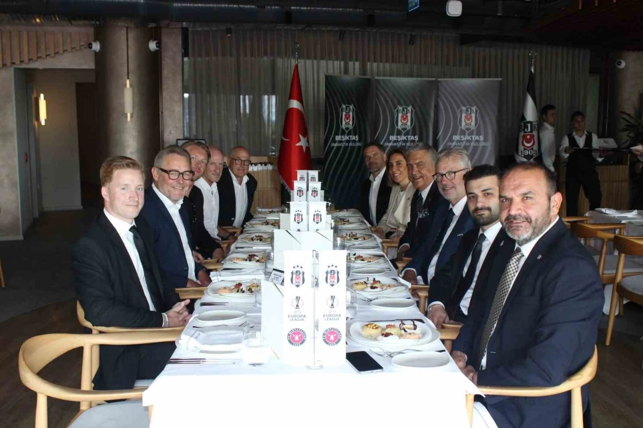 Beşiktaş&rsquo;tan, UEFA ve Midtjylland heyetlerine dostluk yemeği
